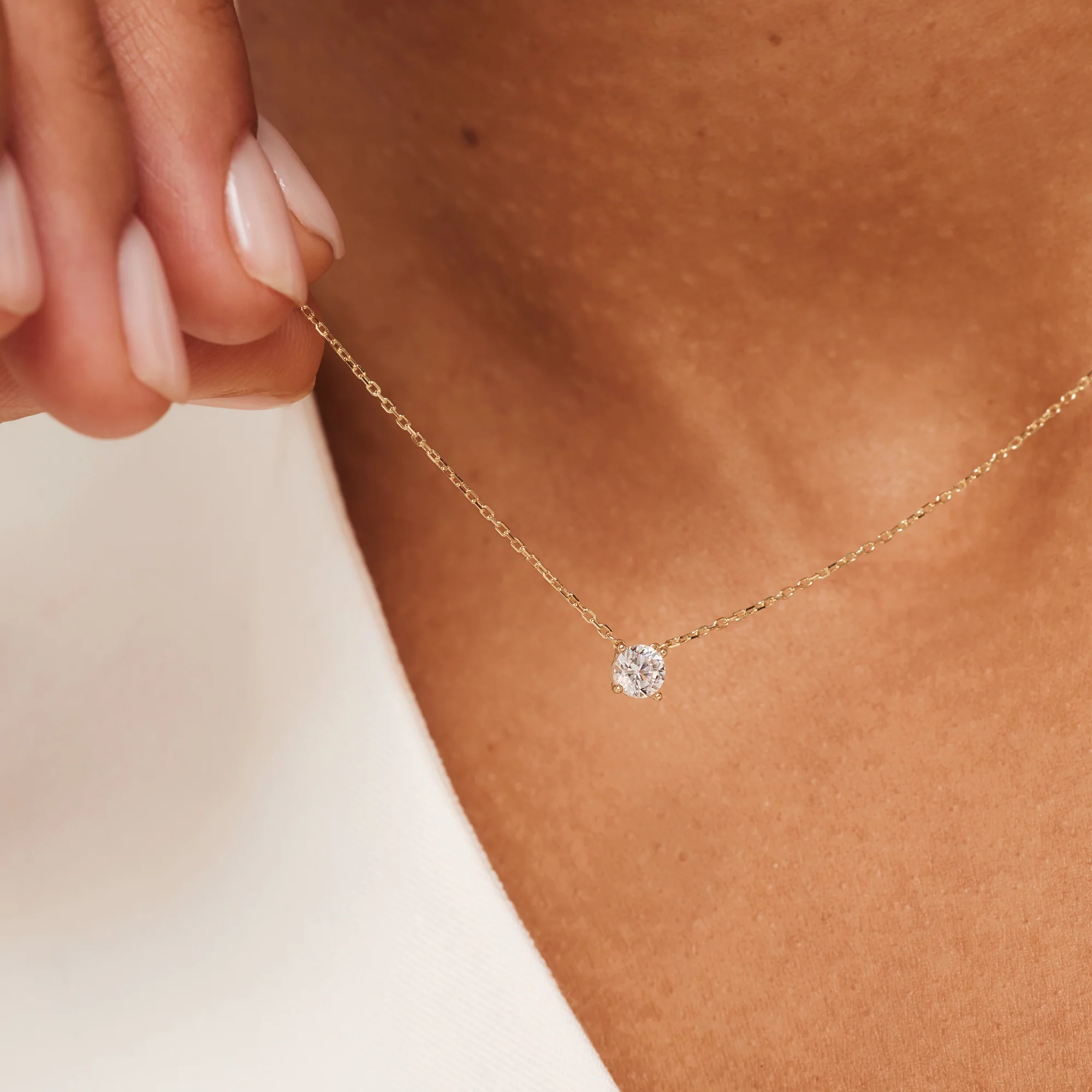 Le Marais Garance 14 karat gold necklace with zirconia stone - Image 2