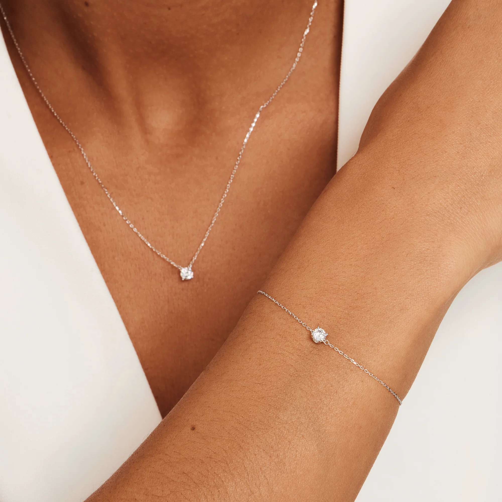 Cadeau d'Isabel 14 karat white gold necklace & bracelet with zirconia - Image 4