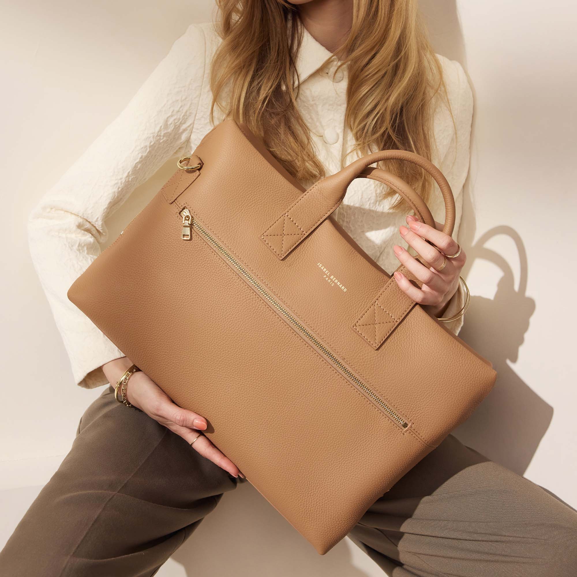 Honoré Anique camel calfskin leather handbag with 16.4 inch laptop pocket - Image 3