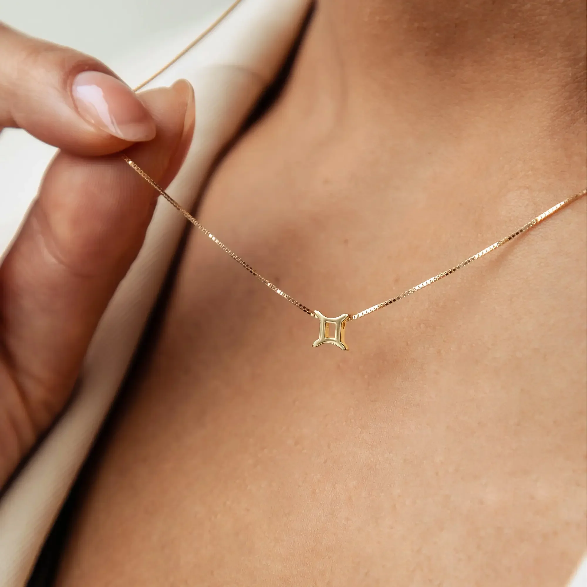 Étoiles d’Or Gemini 14 Carat Gold Venetian Necklace With Horoscope - Image 2