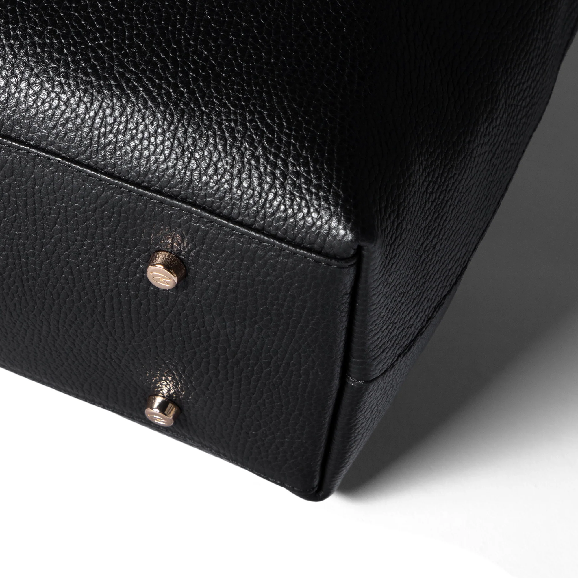 Honoré Elin Black calfskin leather shoulder bag - Image 7