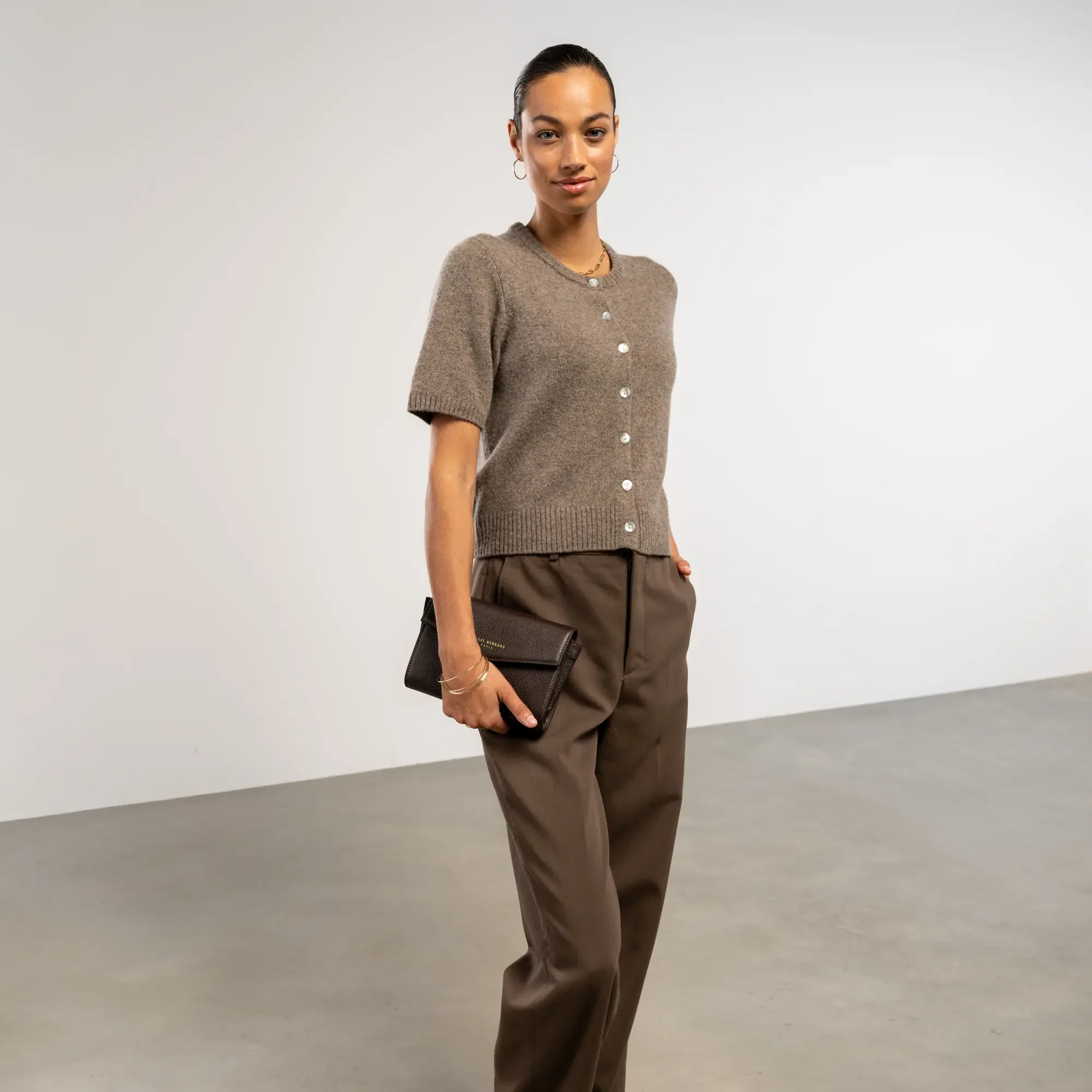 Honoré Lina Dark Brown Clutch With Detachable Shoulder Chain - Image 3