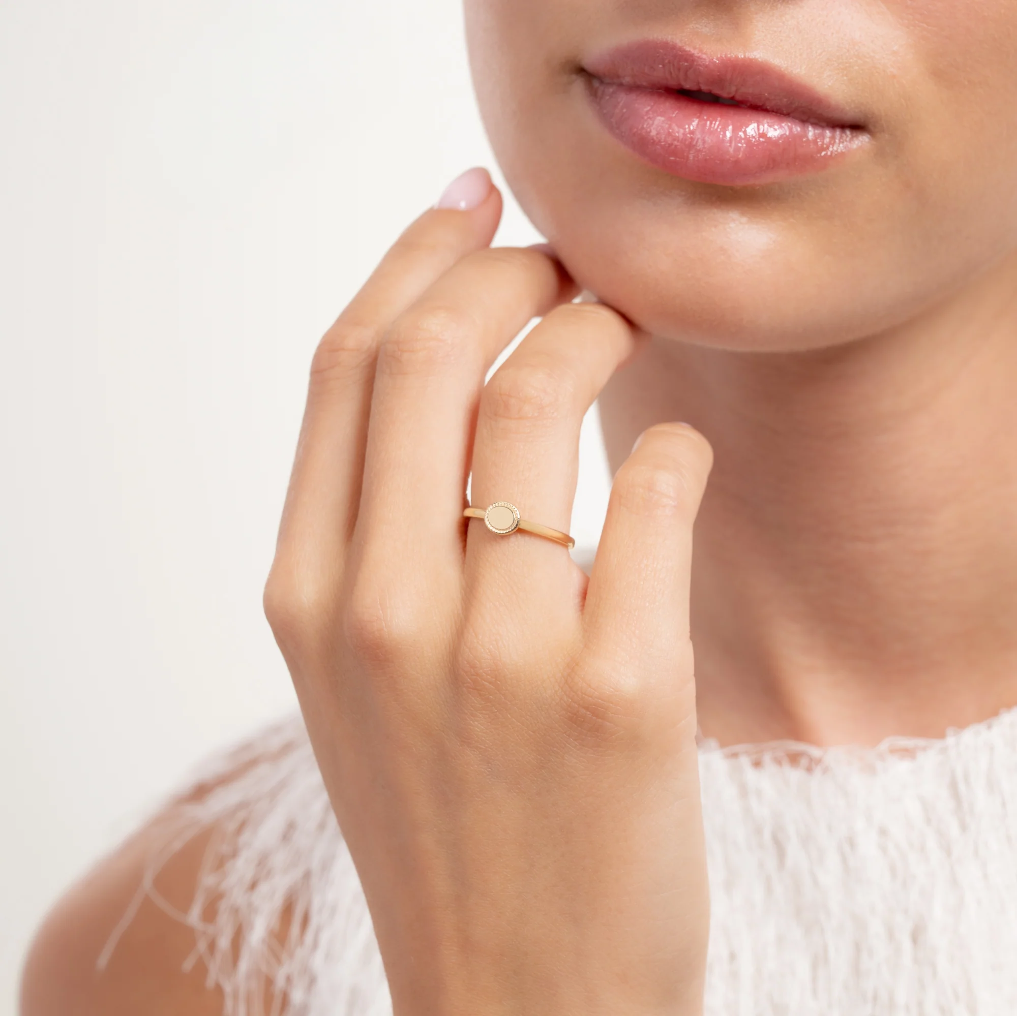 Le Marais Adeline 14 Karat Gold Ring - Image 2