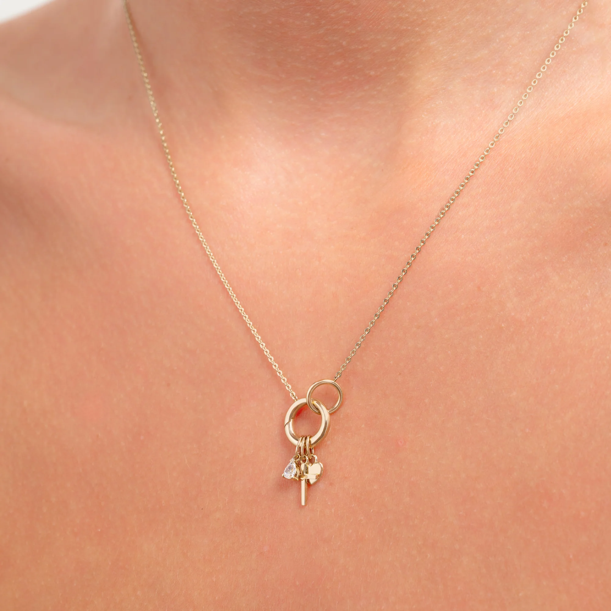 Le Marais Teardrop Zirconia 14 karat gold charm - Image 4