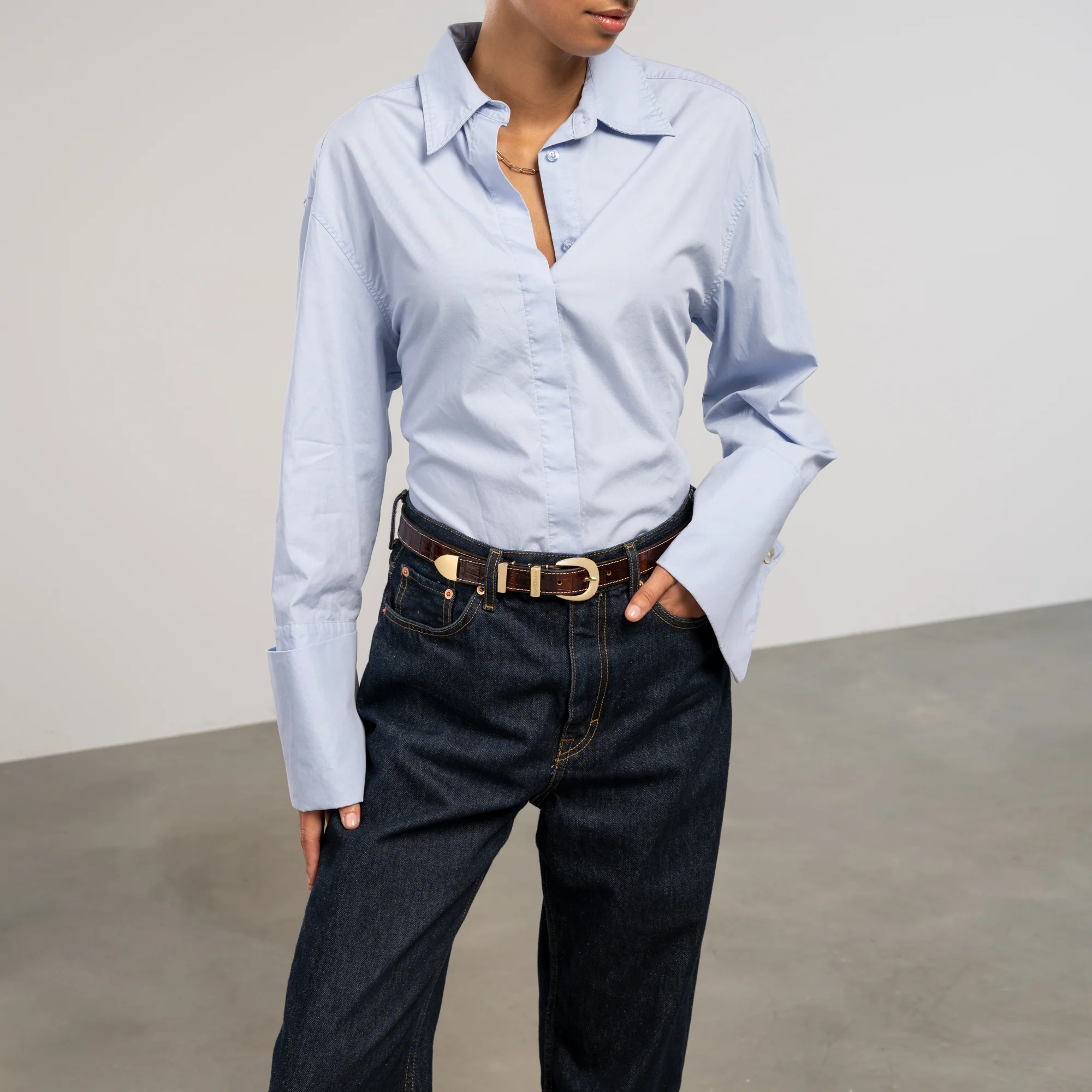 Rêveur Mathilde Croco Brown calfskin belt with gold-coloured buckle - Image 3