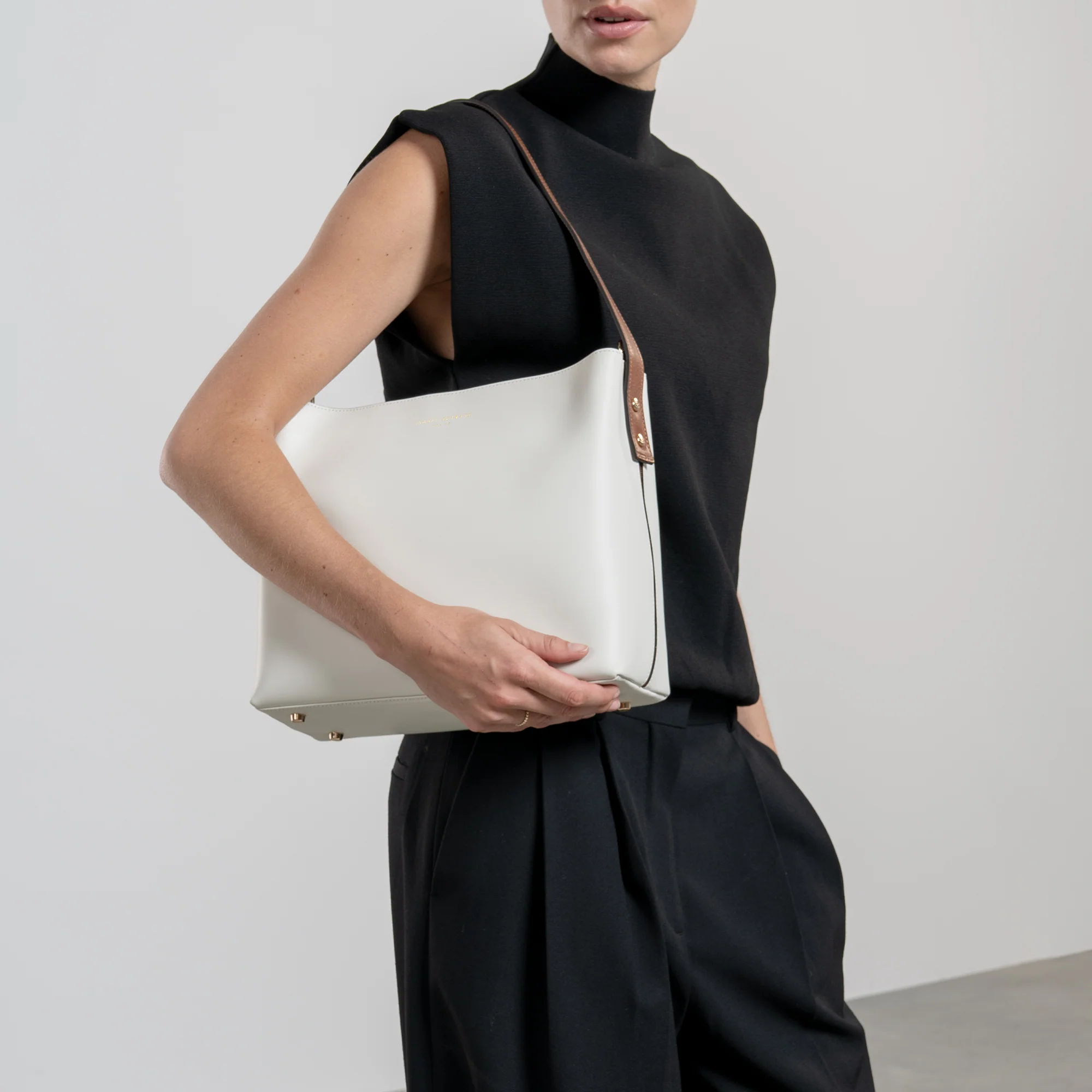 Honoré Adriane Midi white leather shoulder bag calfskin leather - Image 2